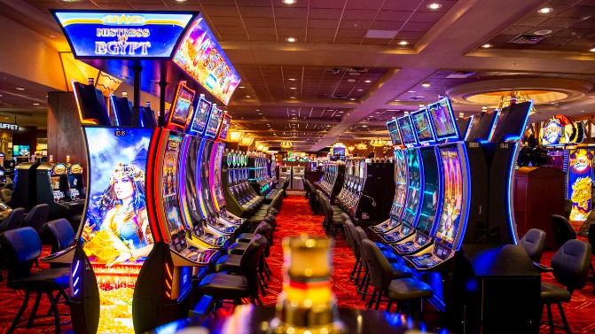 From Penny Slots to High Rollers: Slot Games for Every Budget